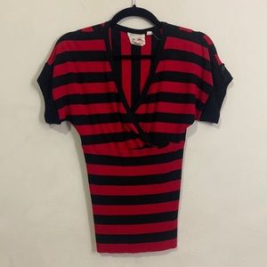 Derek Heart Ribbed Top